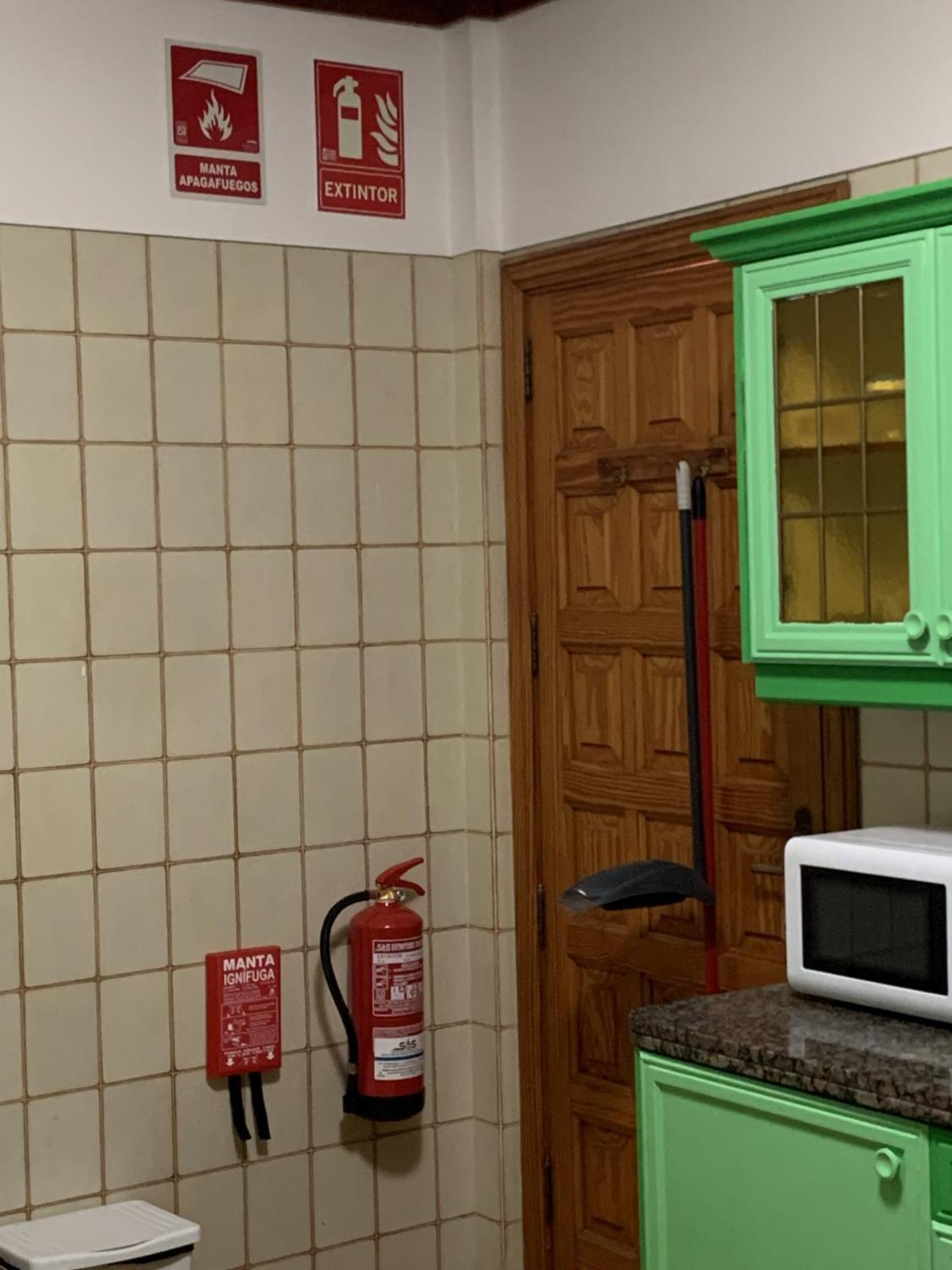 Holiday Home Austry Тегесте Экстерьер фото
